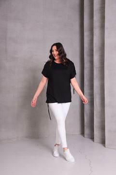 Picture of CURVY GIRL TOP WITH SLEEVE TIE